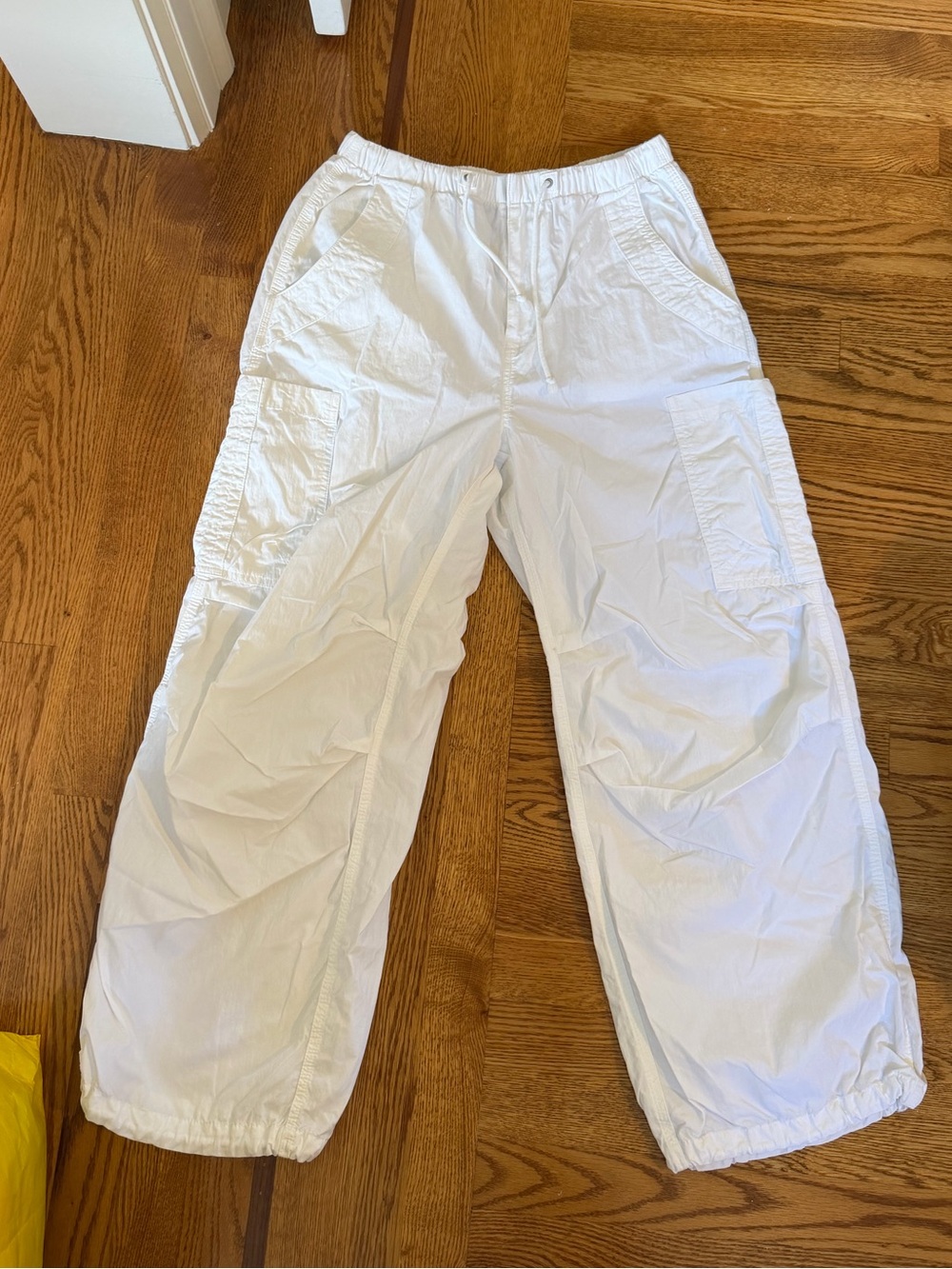 TNA White Cargo